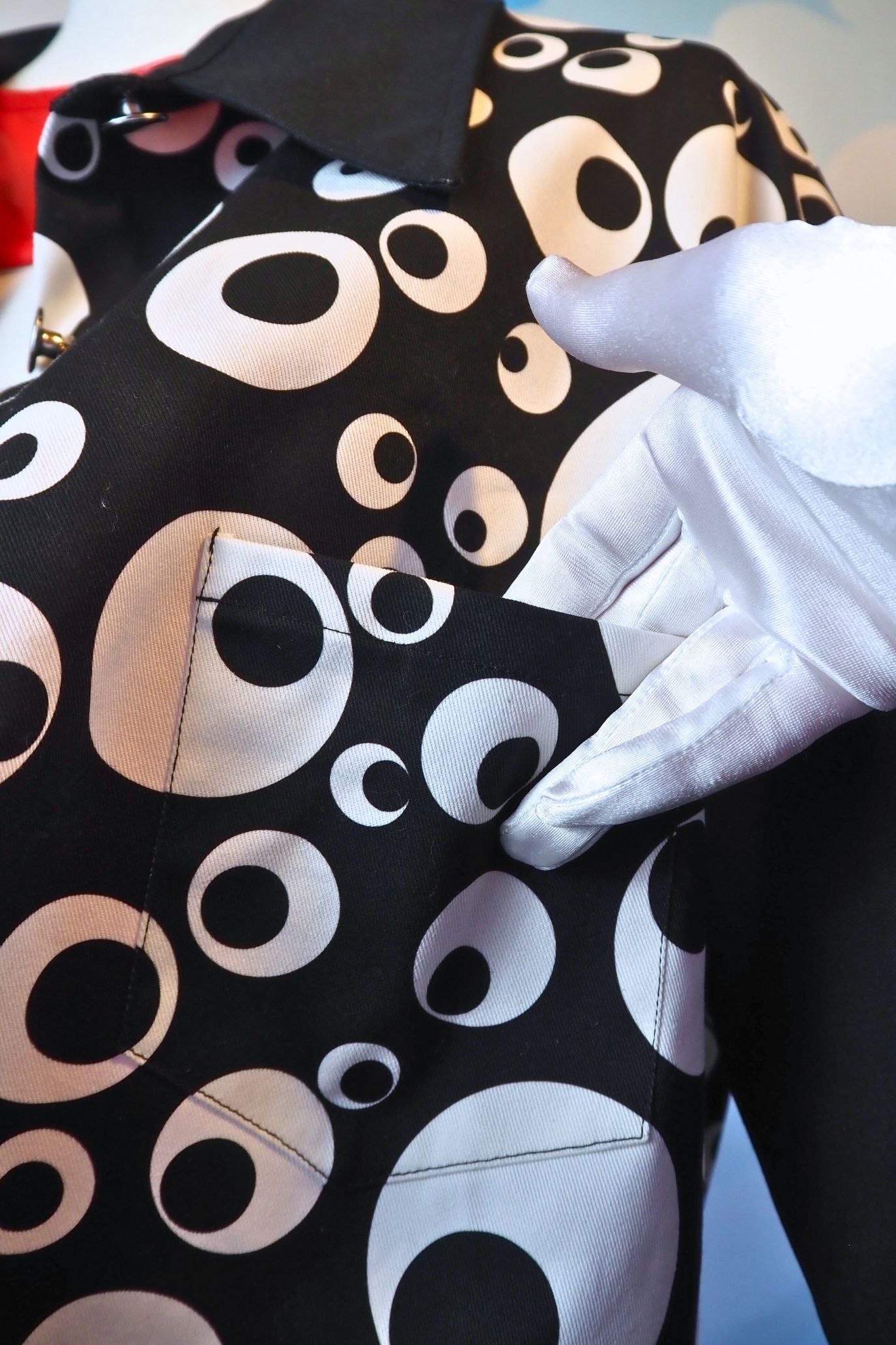 Googly Eyes Bolero