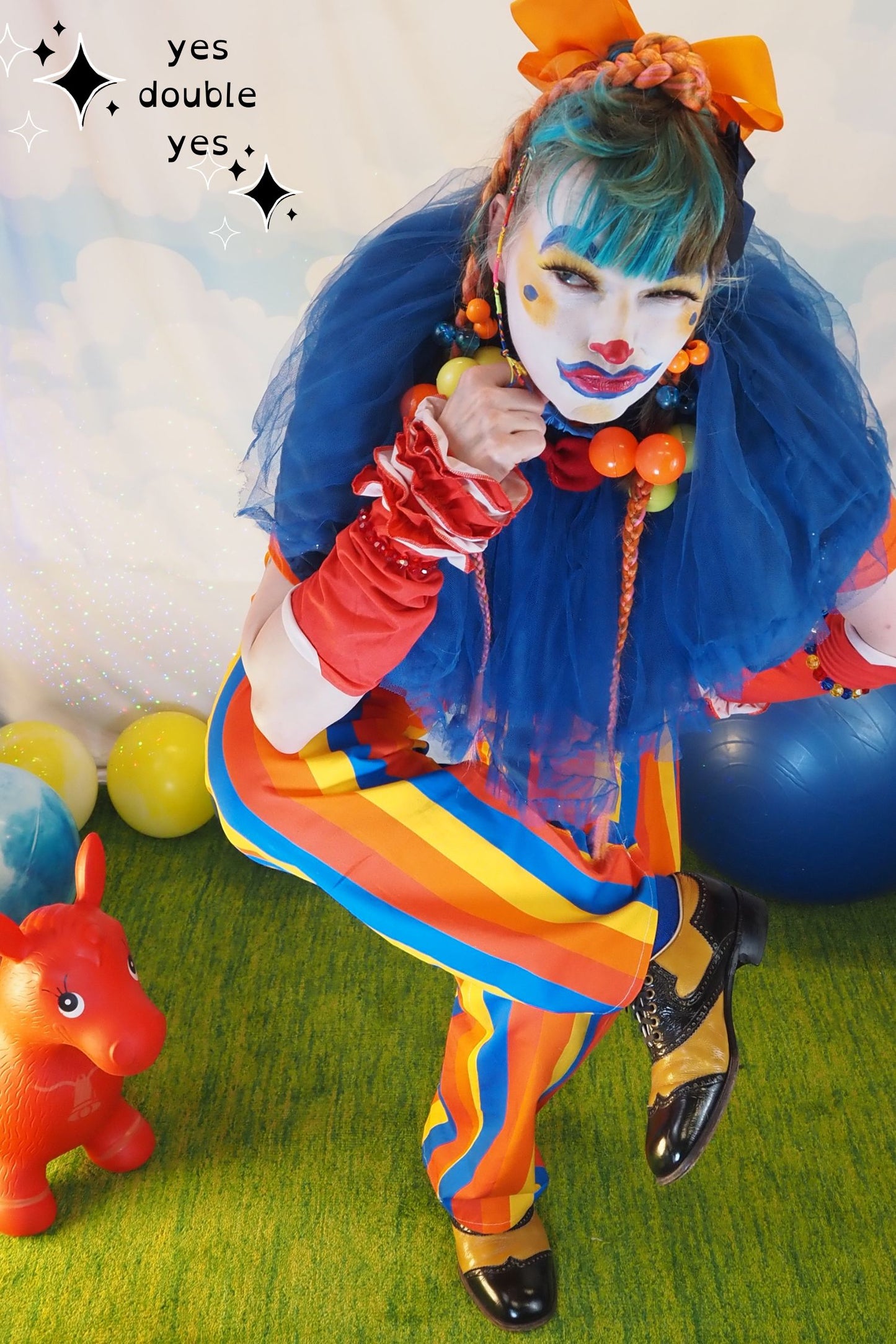 Pantalones de payaso a rayas de Wally