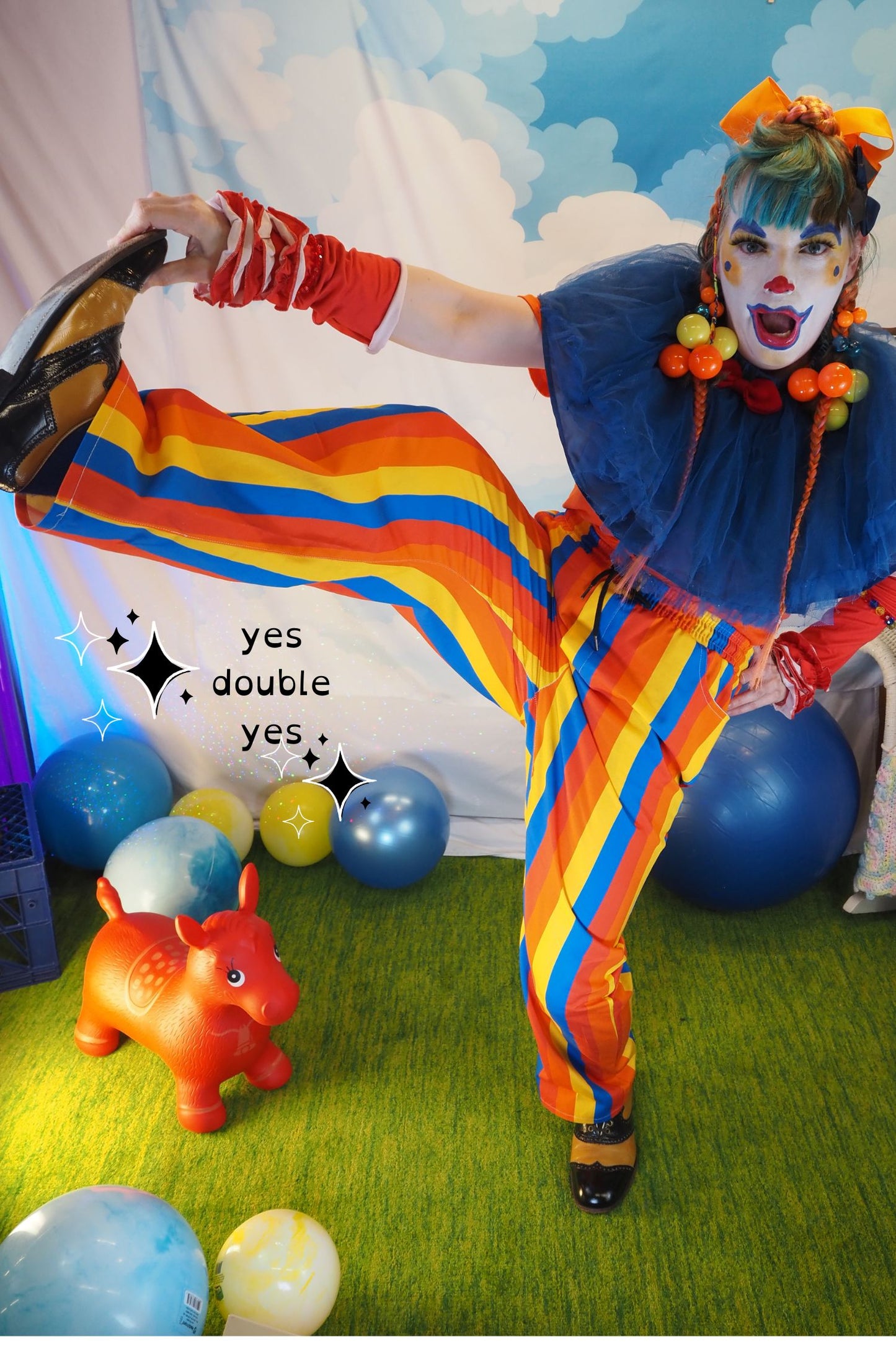 Pantalones de payaso a rayas de Wally