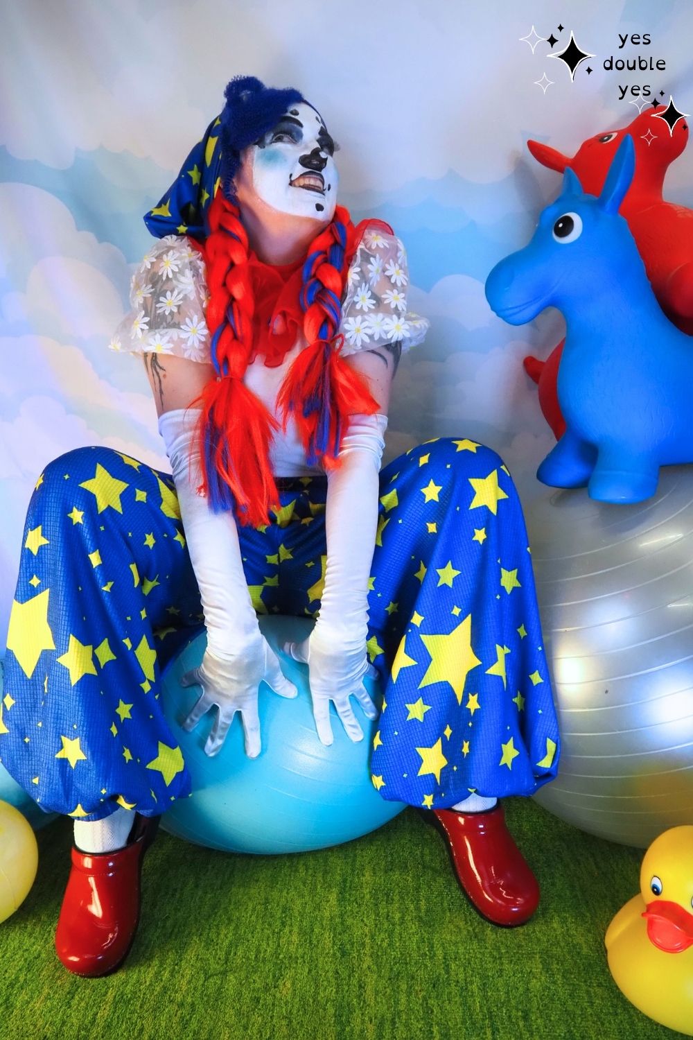 blue clown dress Pin di CLOWNS