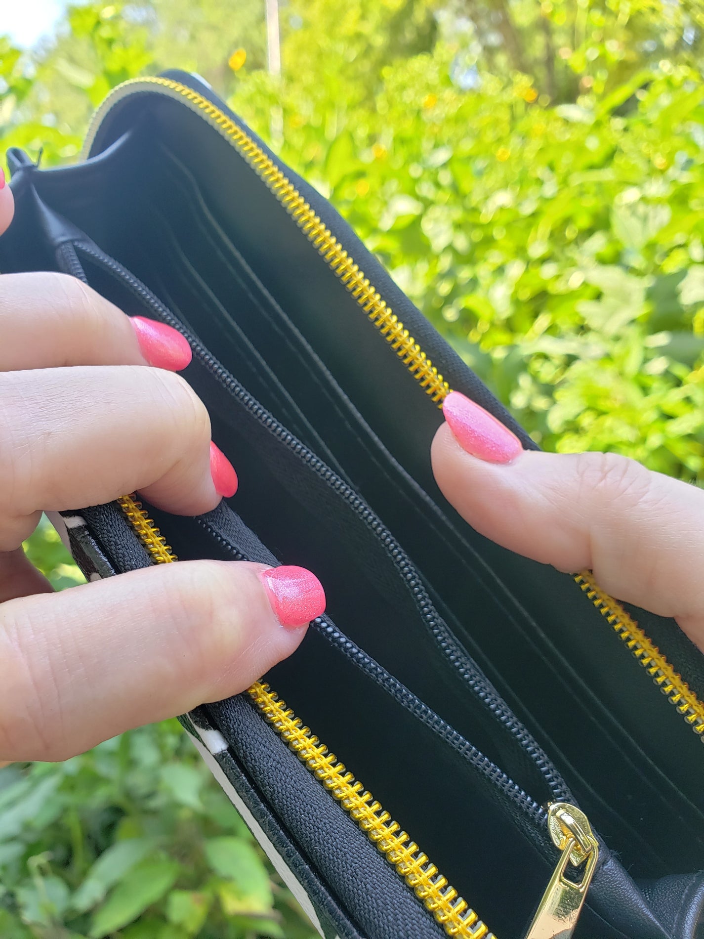whimsigoth wallet with zipper close