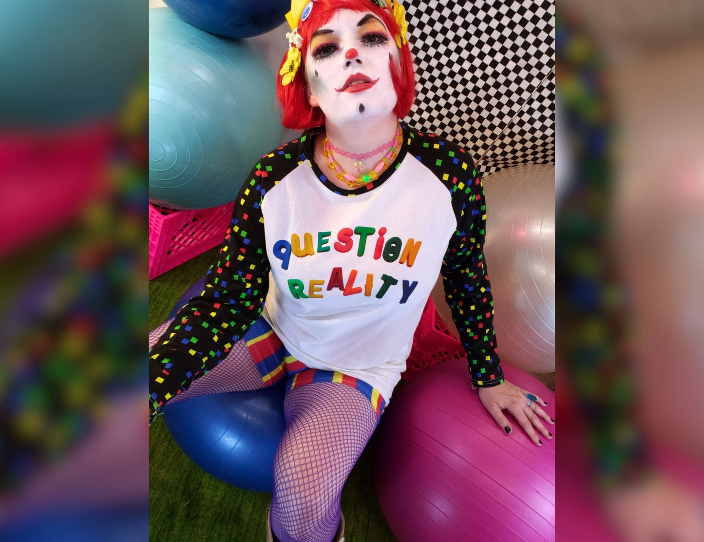 quEsTiON REALiTY long sleeve tshirt