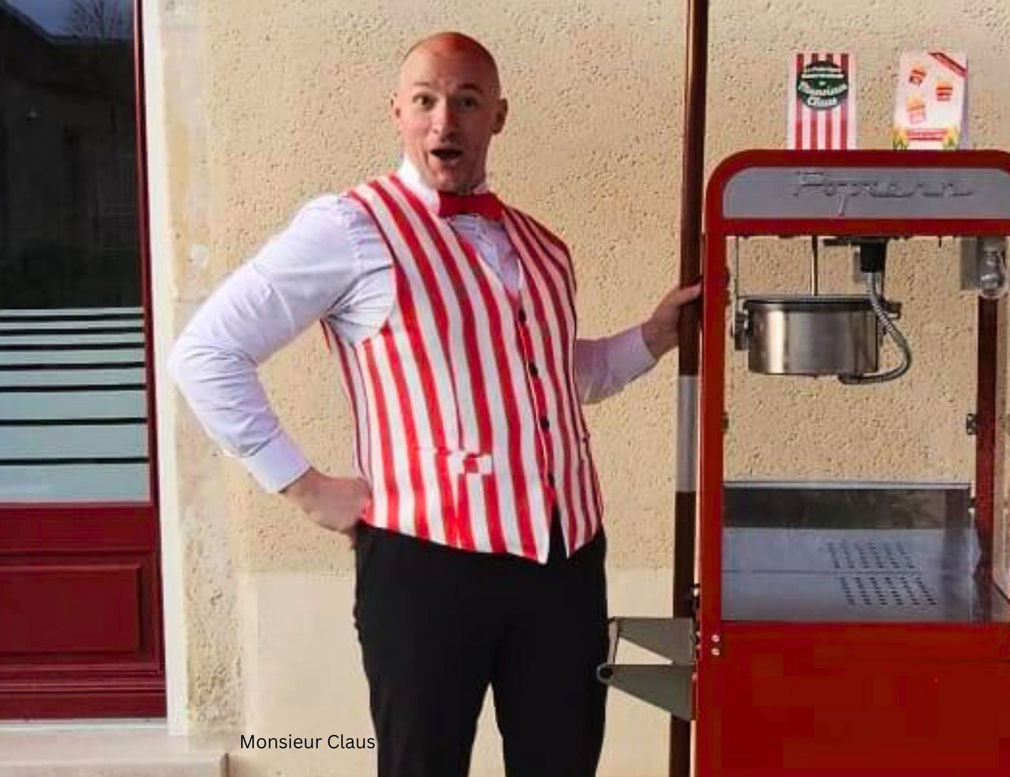 Rot-weiß gestreifte Herrenweste im Stil eines Eisdielenbesitzers
